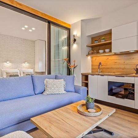 ליאפאדס Lola Apartments מראה חיצוני תמונה
