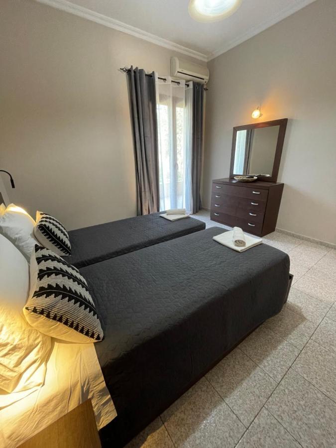 ליאפאדס Lola Apartments מראה חיצוני תמונה