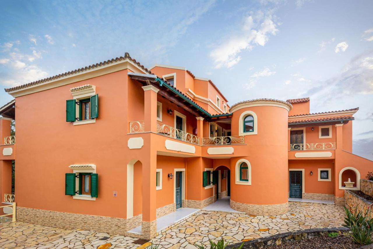 ליאפאדס Lola Apartments מראה חיצוני תמונה