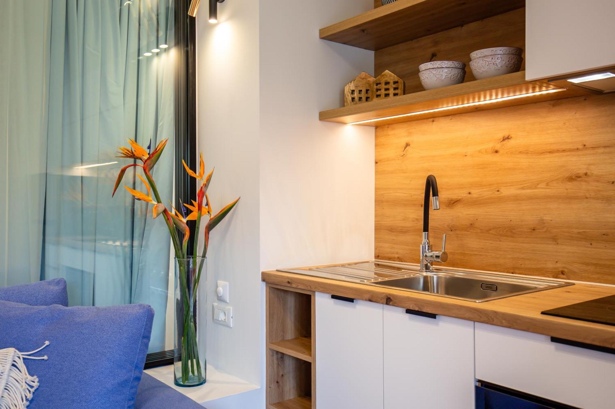 ליאפאדס Lola Apartments מראה חיצוני תמונה
