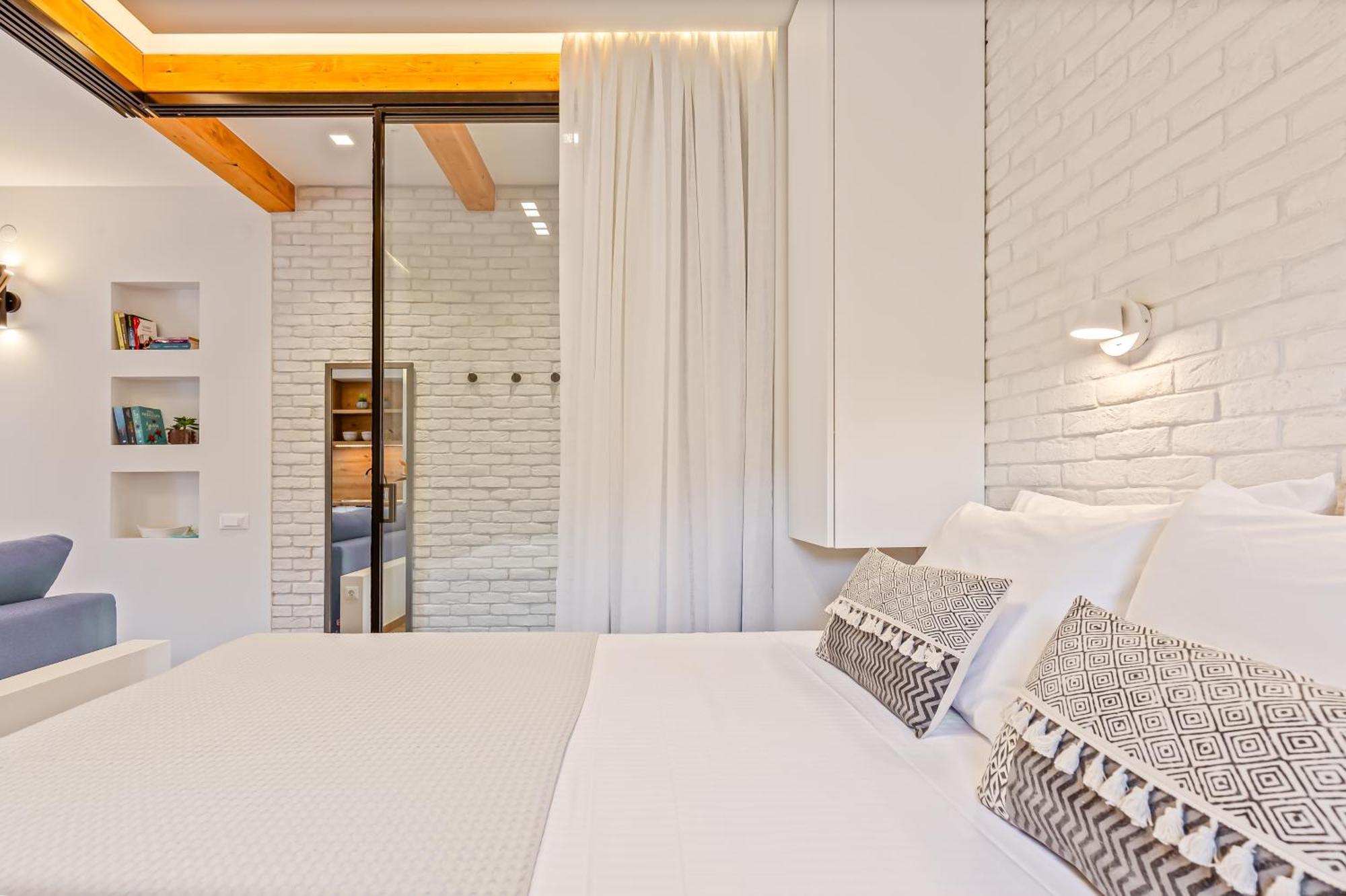 ליאפאדס Lola Apartments מראה חיצוני תמונה