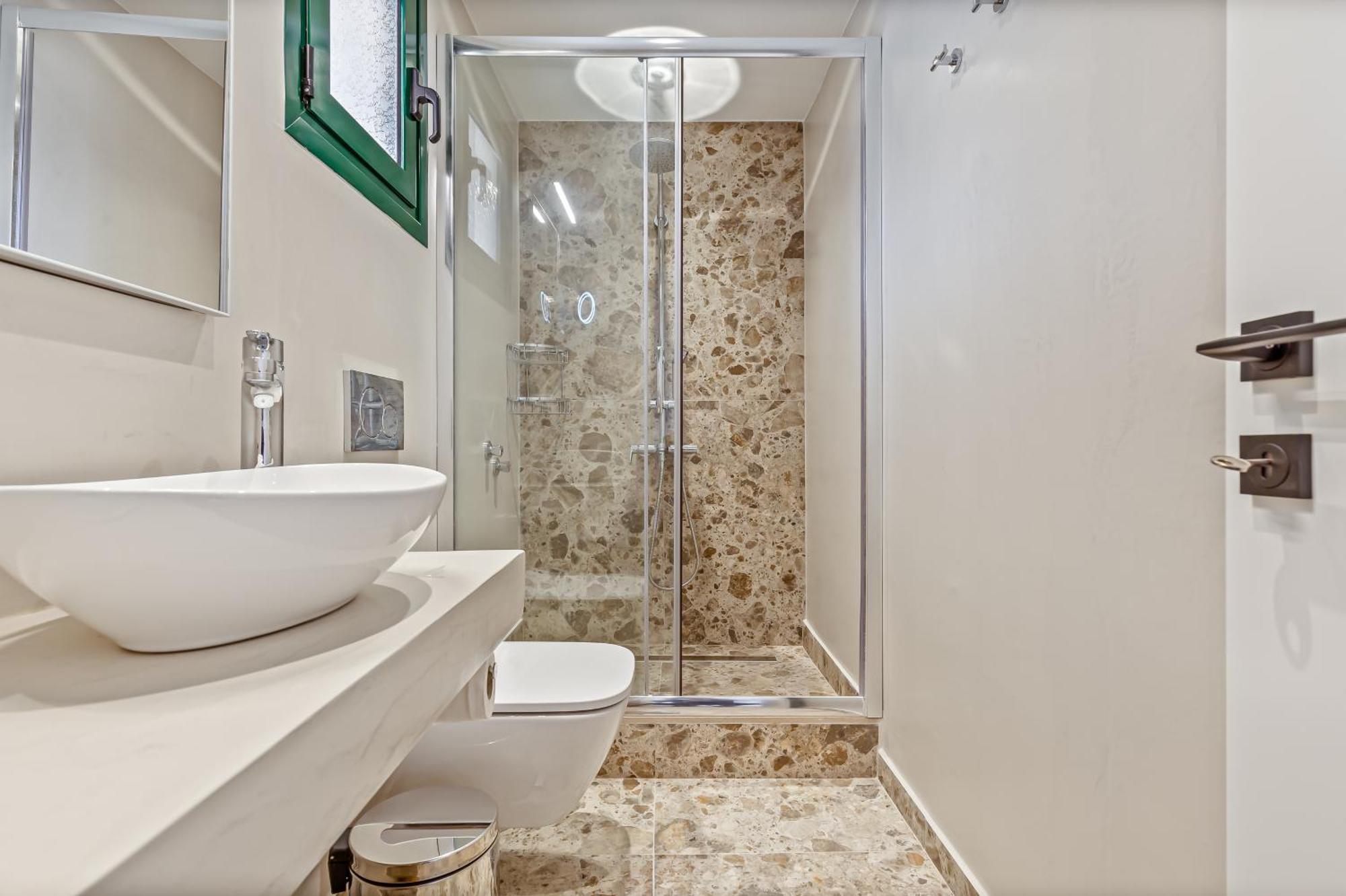 ליאפאדס Lola Apartments מראה חיצוני תמונה